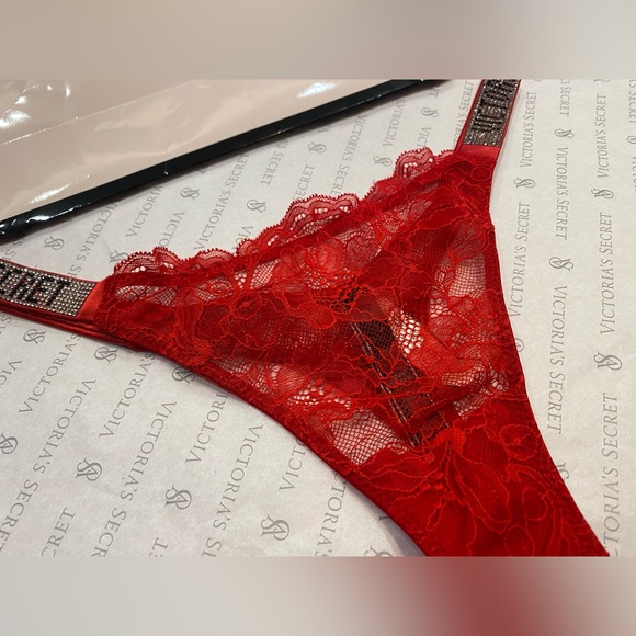 VICTORIA'S SECRET💖VERY SEXY Shine Strap Lace Thong Lipstick Red💄Panty Size M - Picture 7 of 13